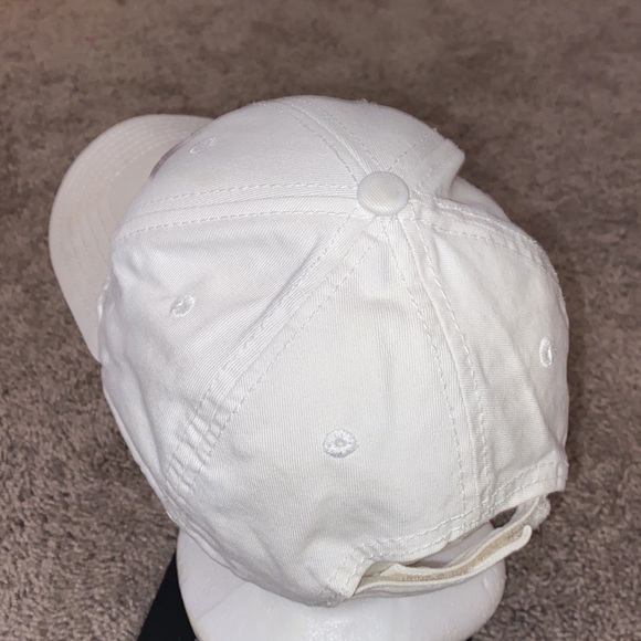 Hawk 🧢 - Picture 4 of 10